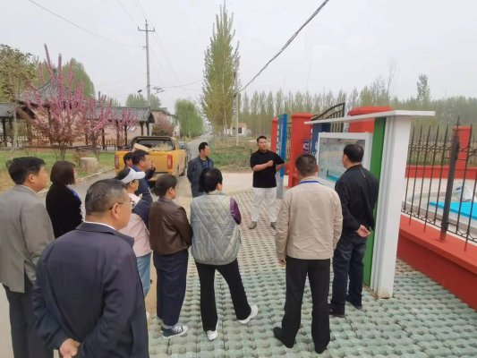 济宁市微山县两城镇人大开展推进农村生活污水治理设施运维提升专题调研活动(图3)