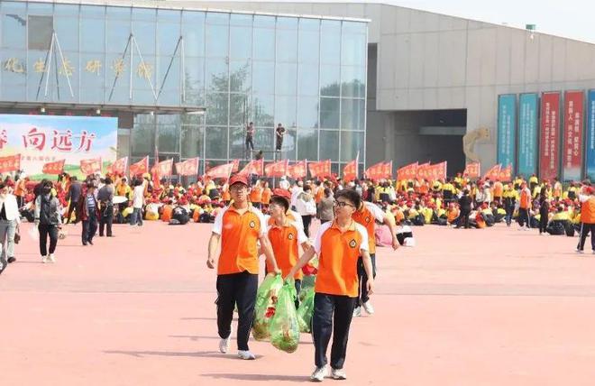 励志正青春环保在行动——衡水市第十四中学2024年远足风采展（五）(图4)