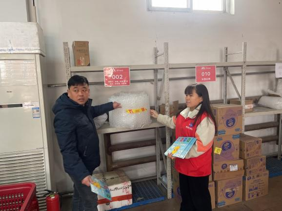 北京大兴安定镇引领绿色风尚：电商节下“绿色包装”成新潮流(图2)