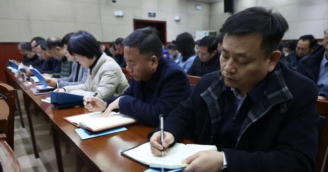 焦作市解放区召开烟花爆竹禁燃禁放网格化管理工作推进会(图2)