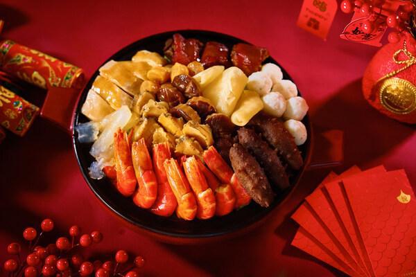 三亚海棠湾君悦酒店玫瑰海洋环保主题圣诞树开启浪漫节日季(图5)