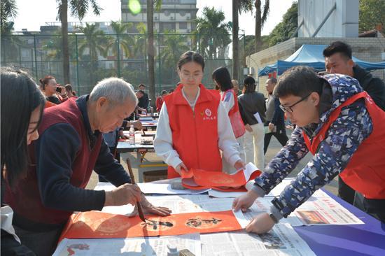 宾阳县：传统节日焕新彩文明实践结硕果(图1)