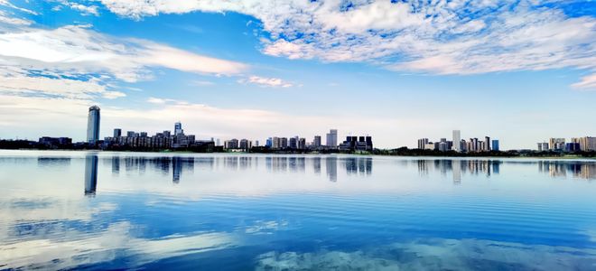 第三批美丽河湖优秀案例㉔四川省成都市兴隆湖(图1)