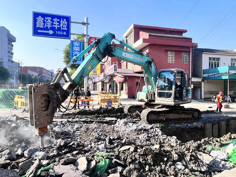 张金镇81公里污水管网建设有序推进