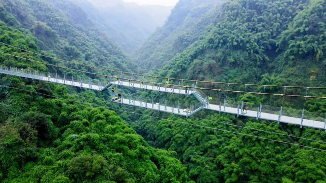实干的邛崃—我们身边的“十四五”丨绿水青山映古城公园城市绽新颜(图10)