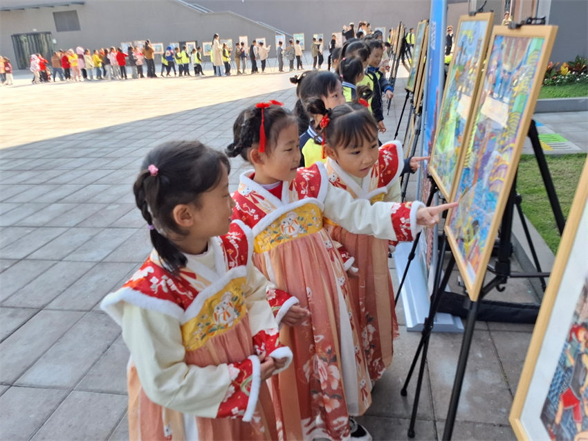 河长进校园共创幸福河湖(图2)