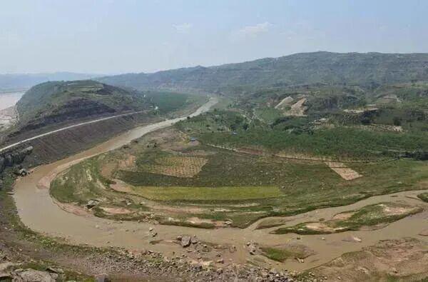 高考地理中的河漫滩附河流流向的判读方法!(图7)